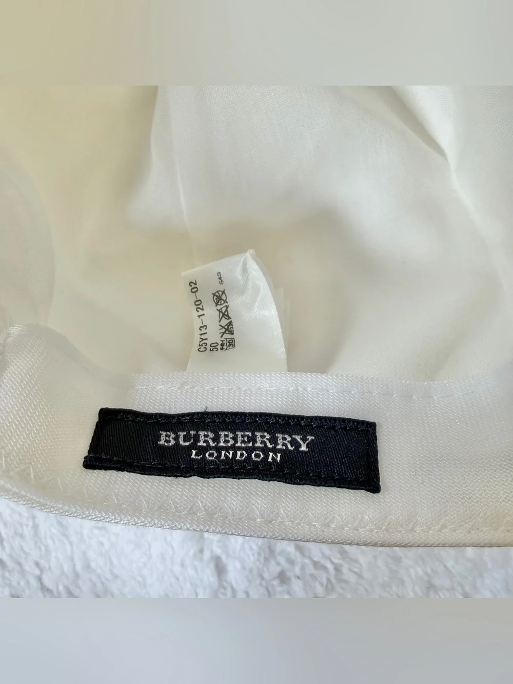 Burberry baby hat nova check logo leather unisex boy girl white 1-3years old
